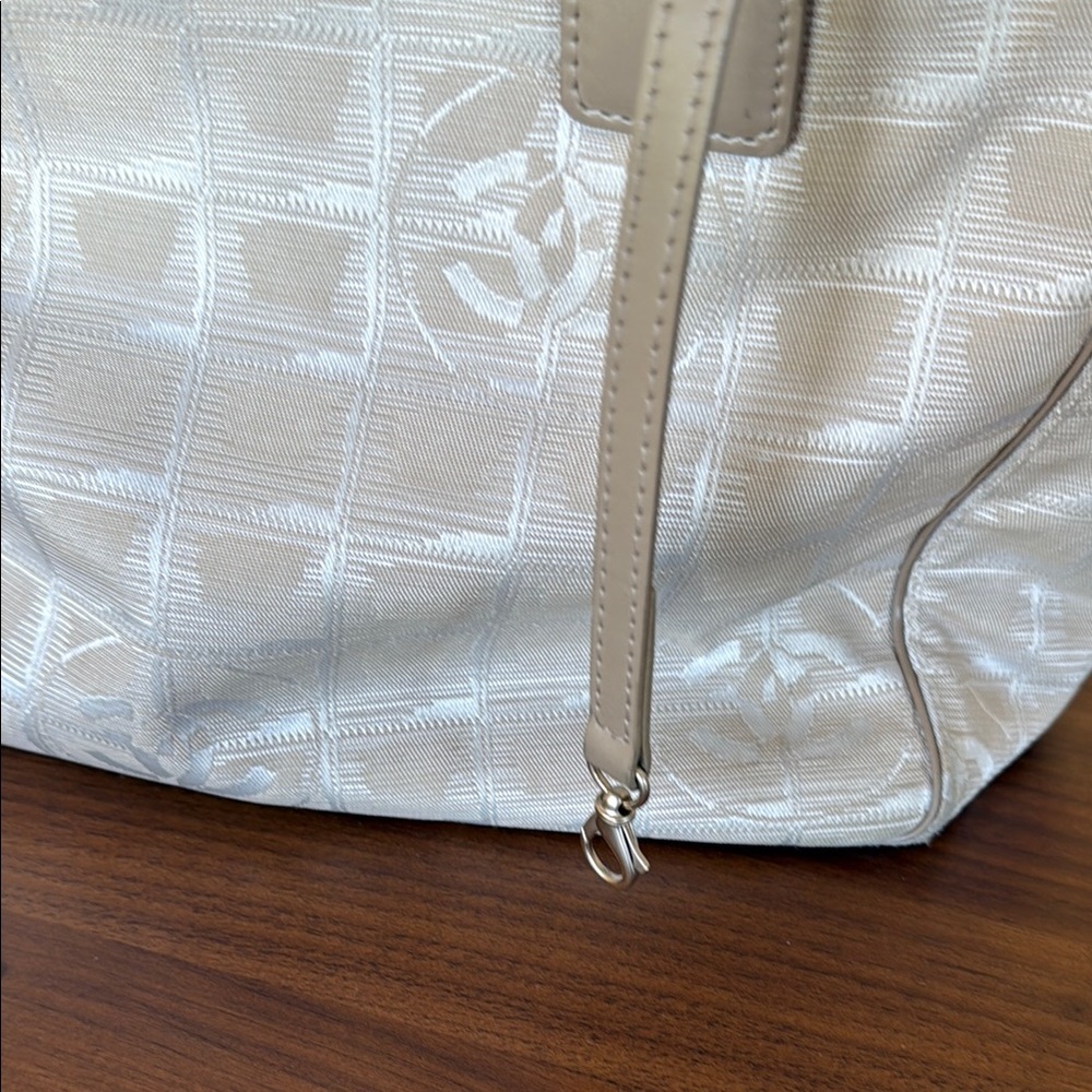 CHANEL Travel Line Beige Nylon Tote Bag - Picture 9 of 16
